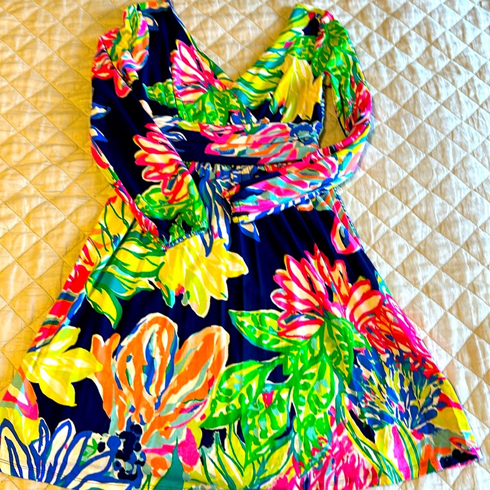 Long sleeve V-neck floral Lilly dress